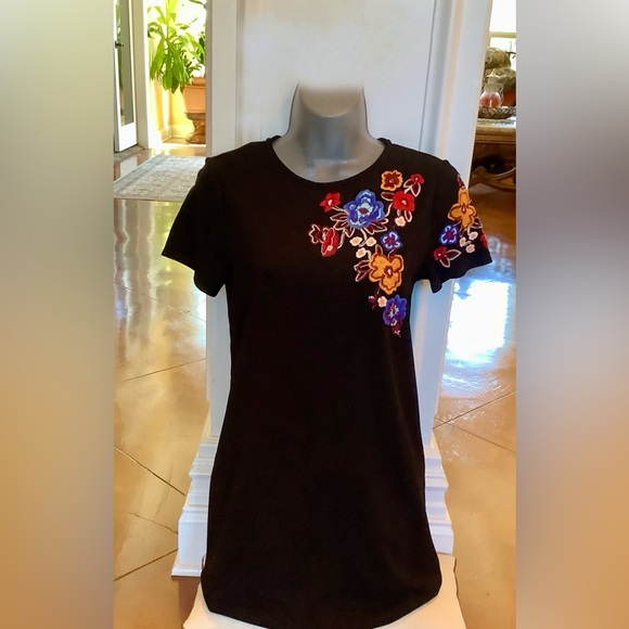 Philosophy floral embroidered knit dress. Beautiful colors. Sz. S. NWOT - Picture 2 of 10